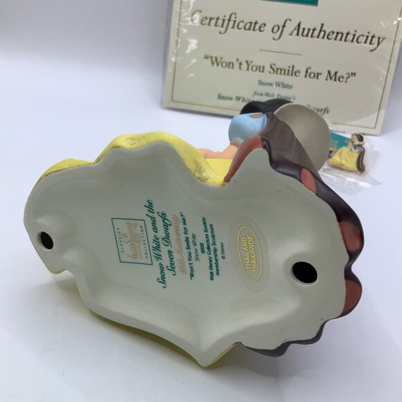 WDCC Vintage 2002 Snow White Wont you Smile For Me Figurine - Picture 2 of 7